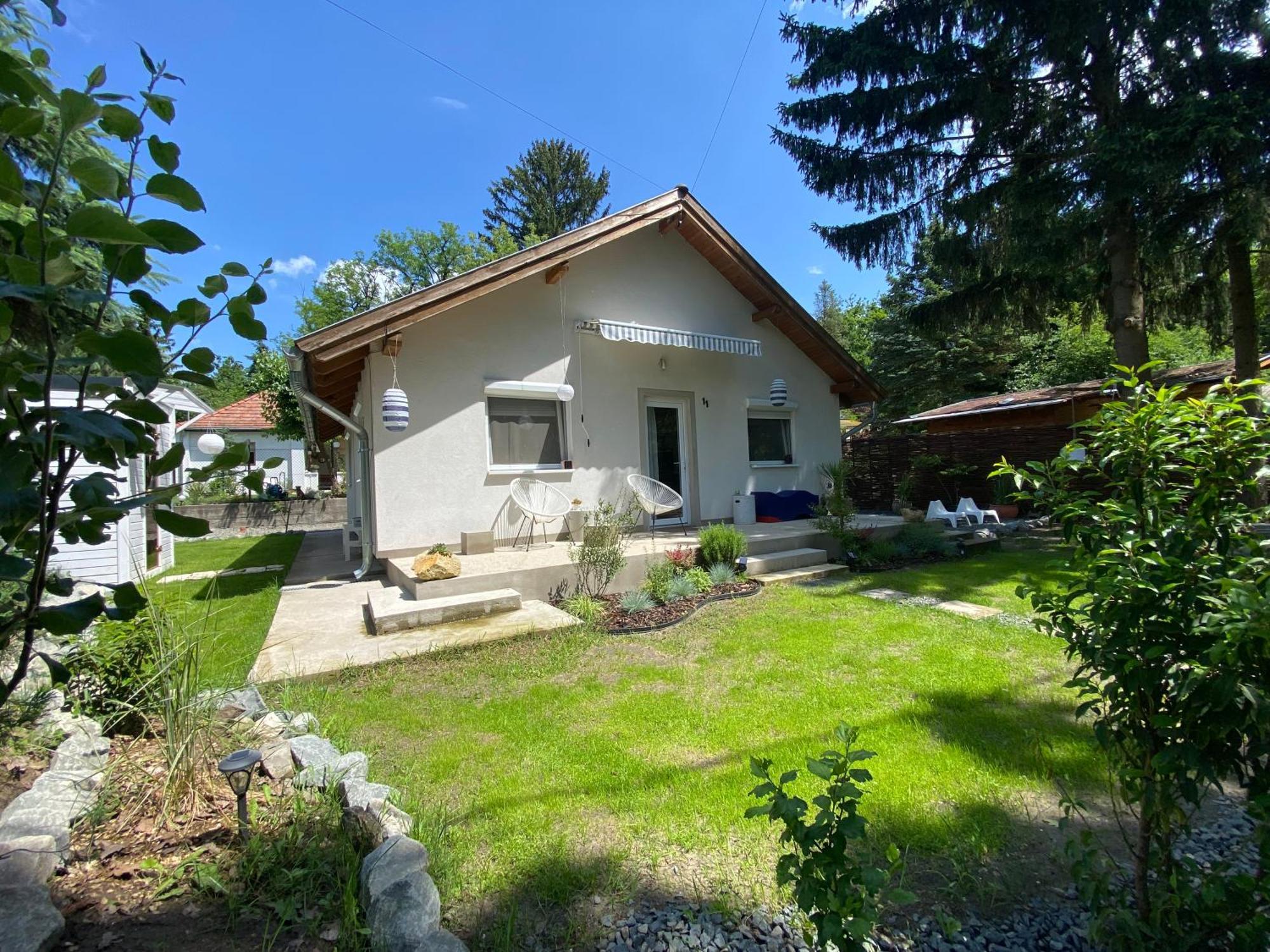 Marika Vendeghaz Villa Szigetmonostor Exterior photo